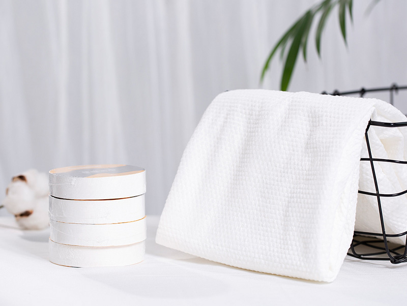 滑浴巾生产厂家